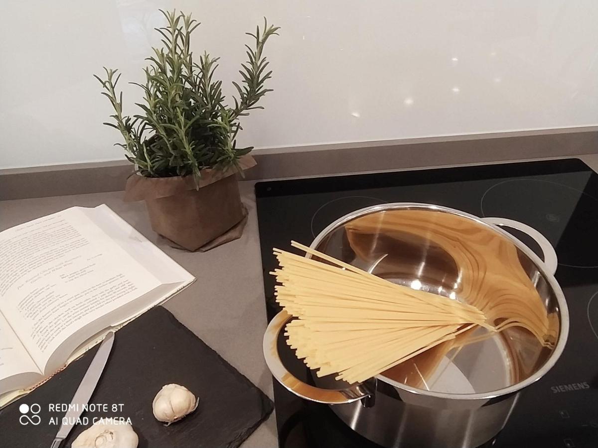 Vernazza Luxury Apartment エクステリア 写真